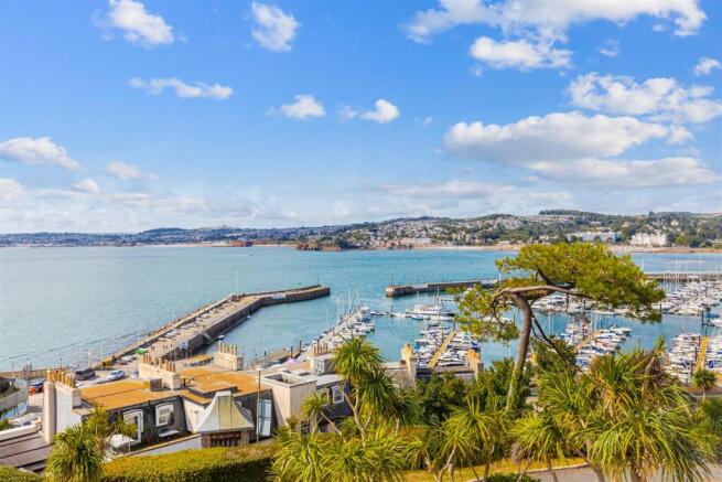 A30 - 5 Park Hall Torquay - 250905.jpg