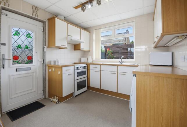 2 bed Detached for sale Image 8