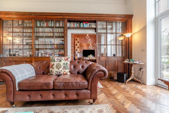 8680551-interior55.jpg