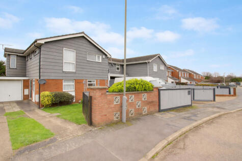 Maple Grove, Woburn Sands, MK17