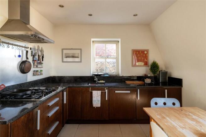 Eat-In Kitchen