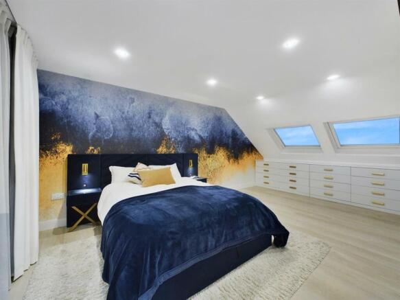 Mainbed7.jpg