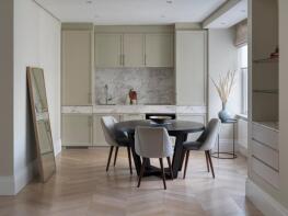 24, Park Mansions, Knightsbridge, London SW1X 7QS