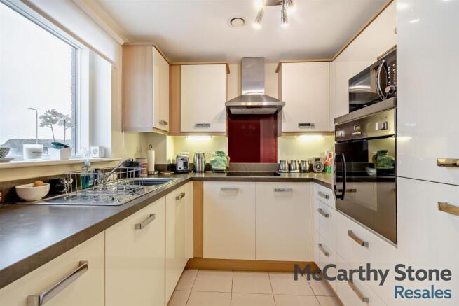 1 bed Apartment for sale Image 5