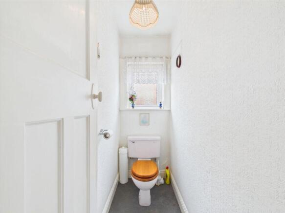 3 bed Semi-Detached for sale Image 10