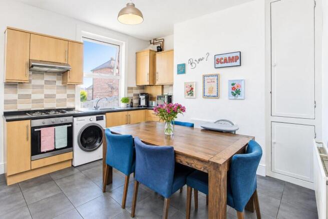 KITCHEN/DINER