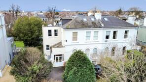 Basement Flat, 68, Hales Road, Cheltenham GL52 6SS