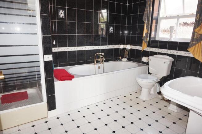 Master En-suite