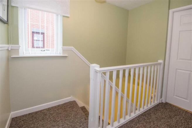 FIRST FLOOR LANDING