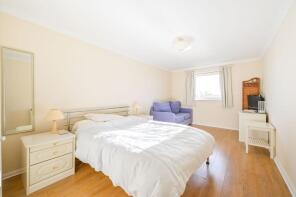 Flat 9, 3 Sirius Building, Jardine Road, London E1W 3WE