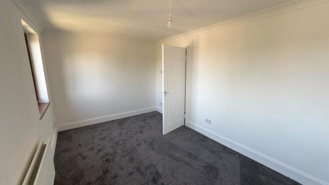 4 bed Terraced to rent Image 6