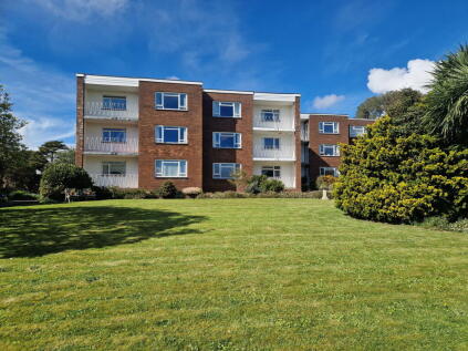 Douglas Avenue, EX8 2HH