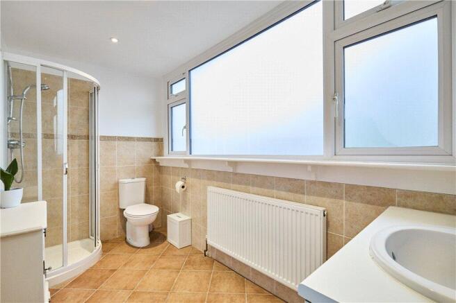 4 bed Detached for sale Image 8