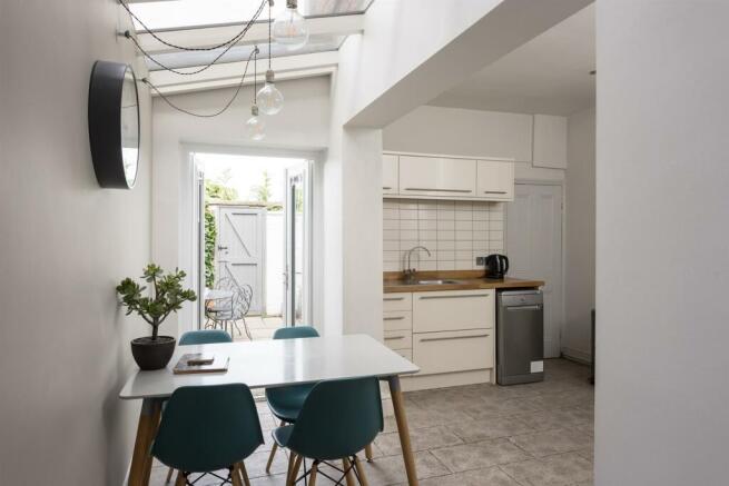 Kitchen dining room