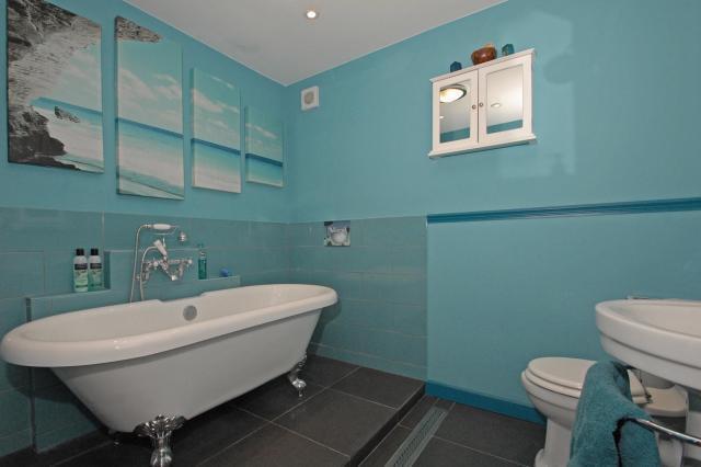 Ground Floor Bathroom