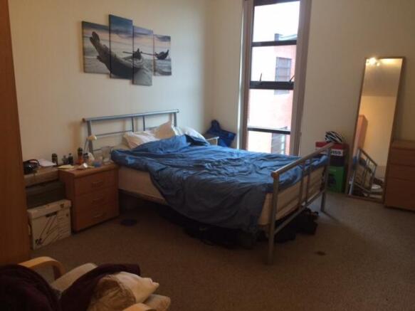 2 bed Flat to rent Image 5