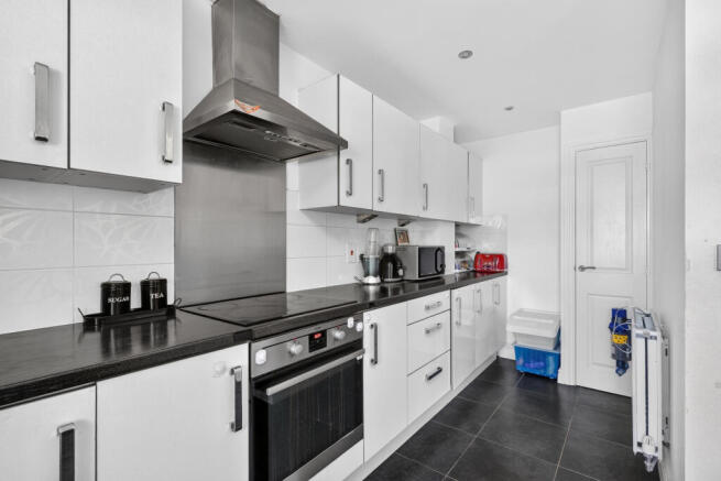 Lysander Drive, Bracknell, RG12 photo 4