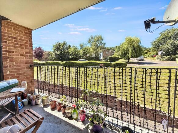 Stratford Court, Bassett, SO16