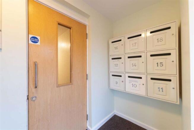 COMMUNAL SECURE ENTRANCE