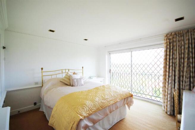 Bed 1 .jpg