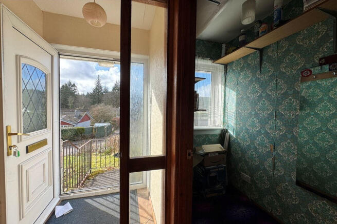 27 Fernoch Drive 03.jpg