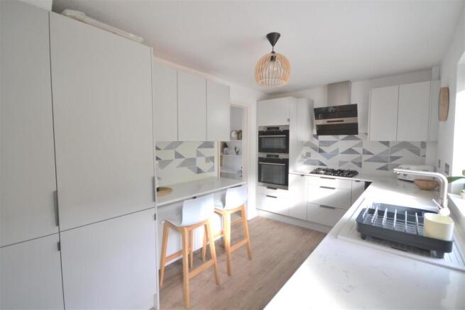 Kitchen aspect 3.JPG