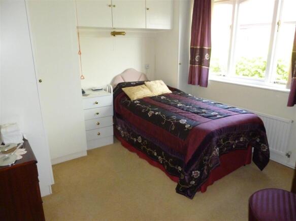 Bedroom.JPG