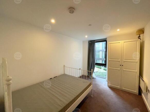 2 bed Apartment to rent Image 10