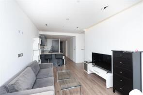 Apartment 406, 37 Cashmere House, Leman Street, London E1 8PT
