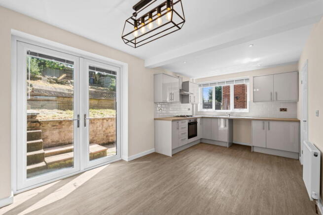 3 bed Semi-Detached for sale Image 7