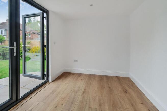 4 bed Detached Bungalow for sale Image 11