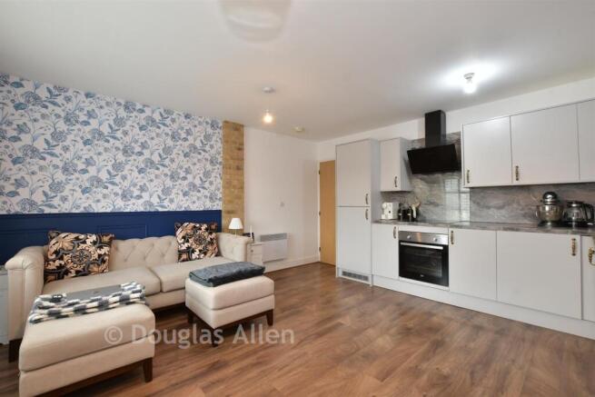 Lounge/ Kitchen/Dining Room