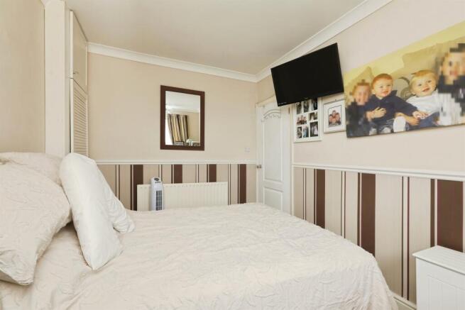 3 bed Semi-Detached for sale Image 7