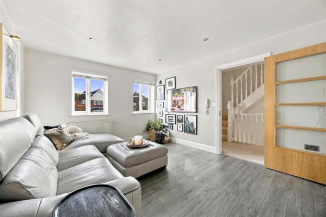 Living Room (2)