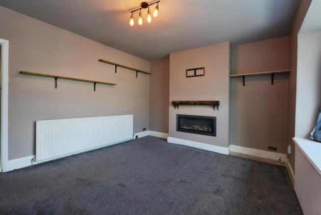 2 bed Semi-Detached for sale Image 8