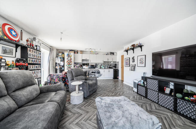 34 John Thornycroft Road, Woolston, Southampton photo 4