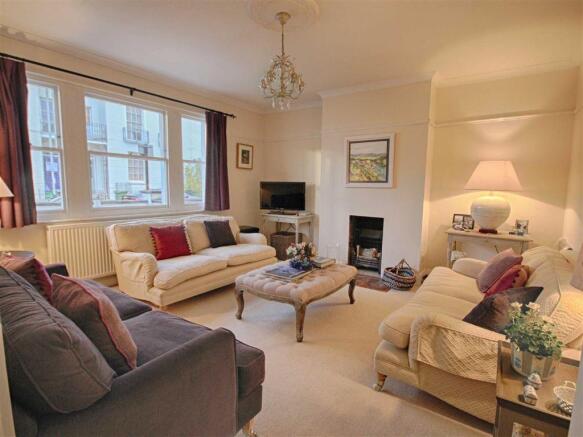 SITTING ROOM