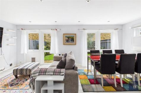 Lairdale Close, London, SE21