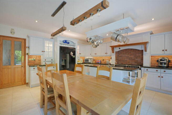 Family Dining Kitchen