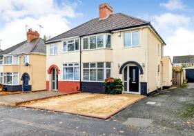 16, Bruce Road, Kidderminster DY10 2TY