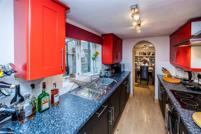 3 bed Semi-Detached for sale Image 8