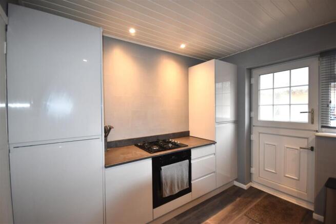 3 bed Detached Bungalow for sale Image 4