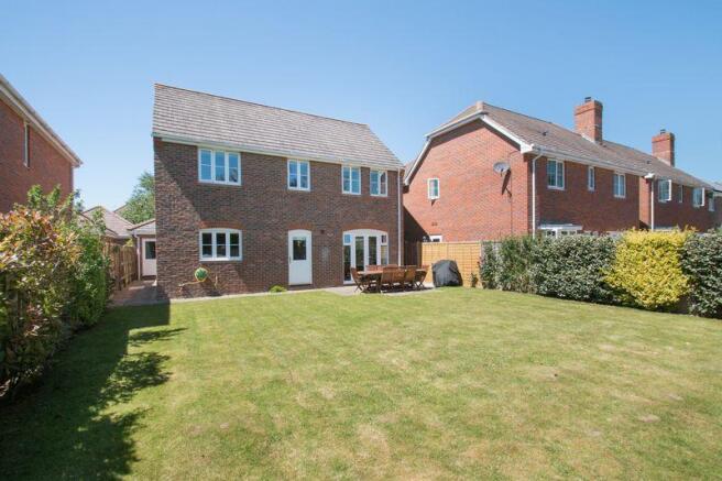 Photo 18
