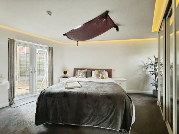 2 bed Semi-Detached for sale Image 10