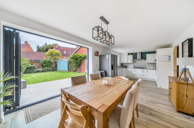 1360086-3-68d67a9...