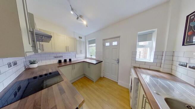 10-Ridding-Terrace-Kitchen