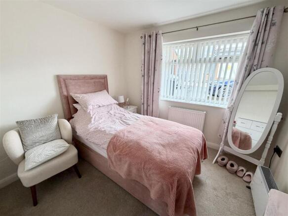 3 bed Semi-Detached for sale Image 5