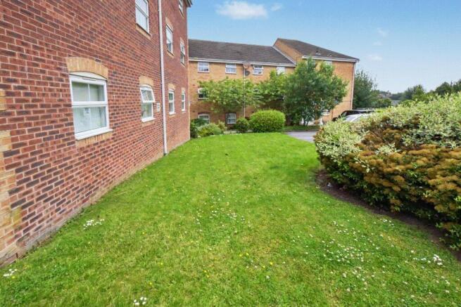 2 bed Apartment for sale Image 9