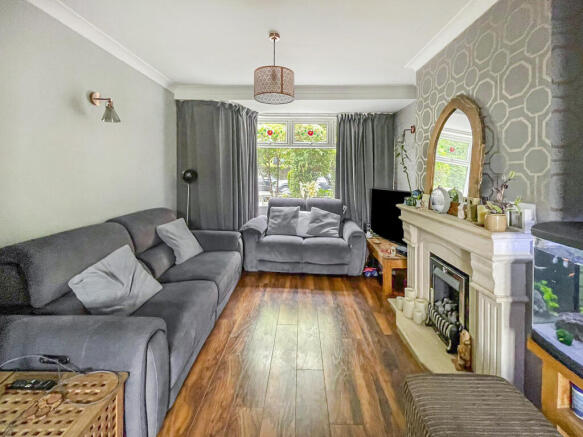 3 bed Semi-Detached for sale Image 4