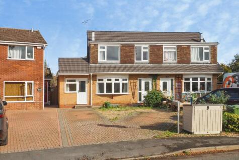 Beckingthorpe Drive, Bottesford, Nottingham, Leicestershire, NG13